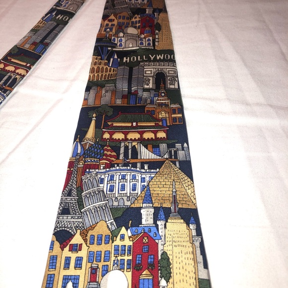 Men’s Save The Children World Architecture Tie - Picture 3 of 6